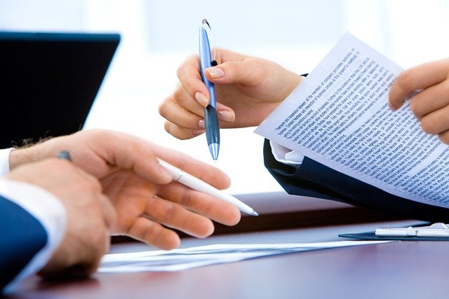 Probleme contract munca avocat